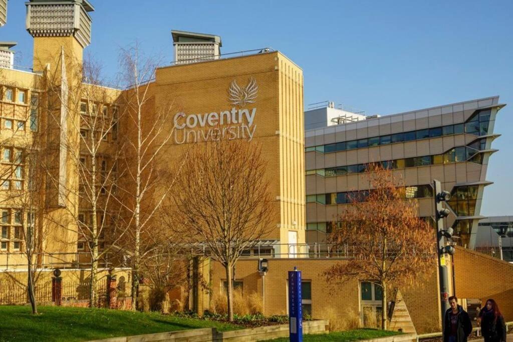 Homely 3 Bed Town House In Coventry City Centre Экстерьер фото